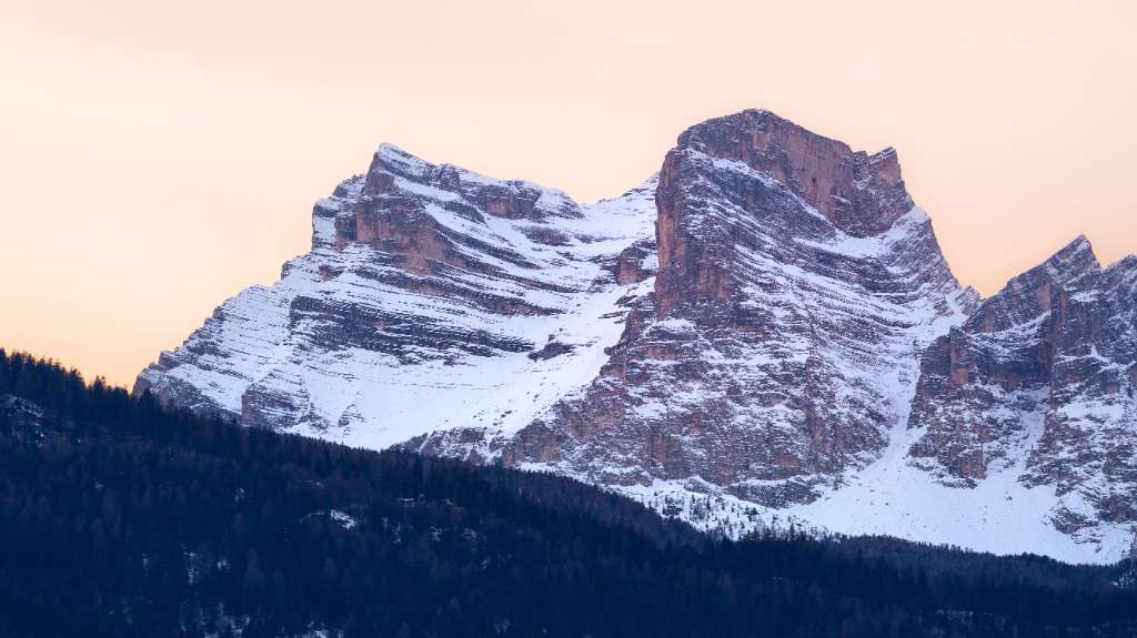 Let us help you
 get your next car!